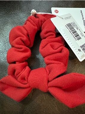 Lululemon Scrunchie!